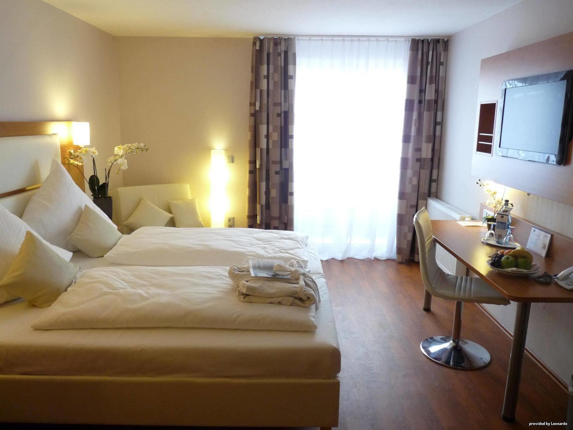 Plaza Inn Heilbronn Phòng bức ảnh